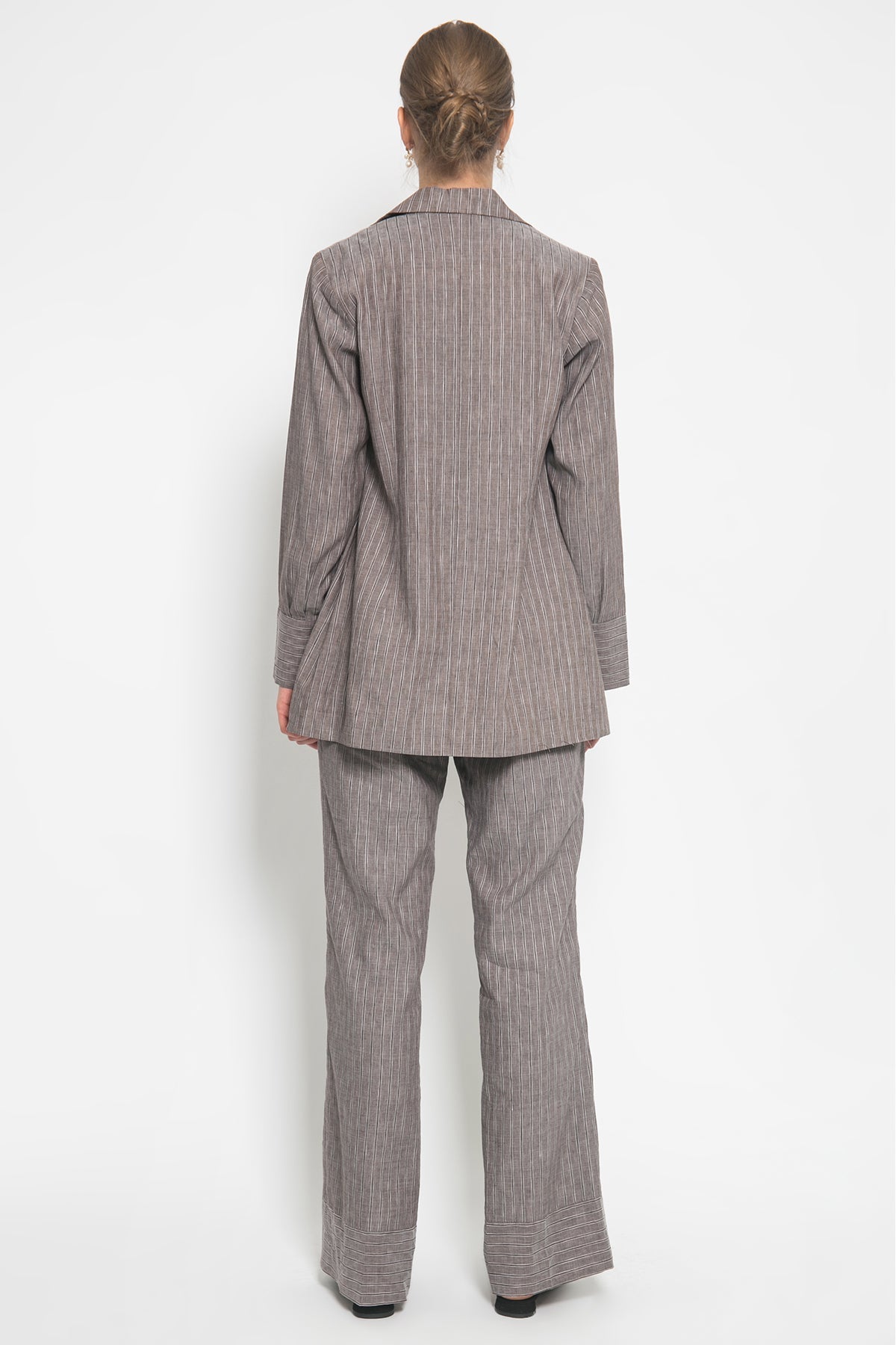 Calla Grey Stripe Pants
