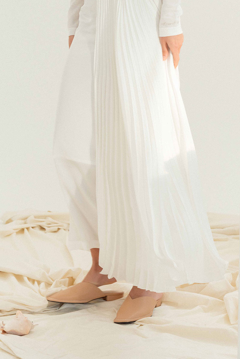 Pleats Wing Long Skirt - Pink Beige