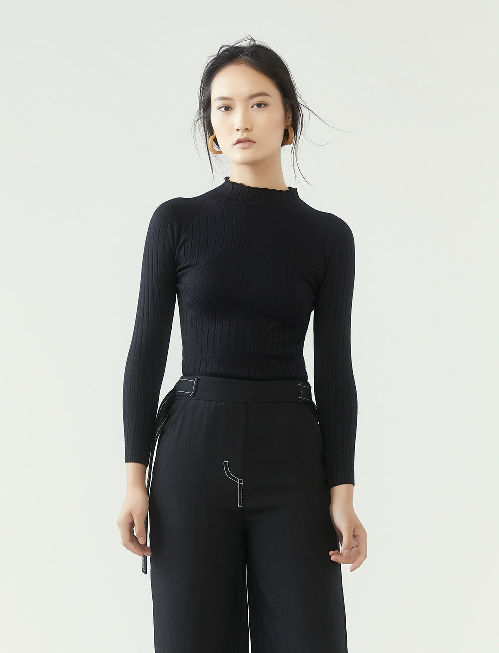 Ribbed Knit Long Sleeve Top - Black