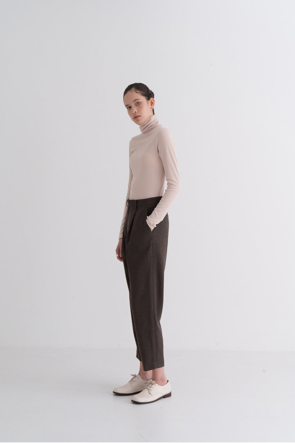 Comfy Pintuck Wool Pants Brown