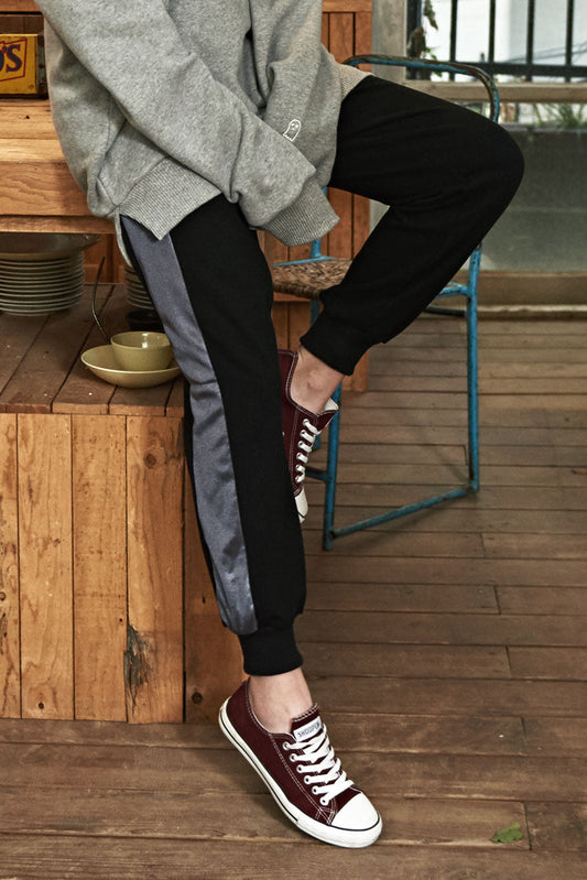 Side Line Jogger Pants - Black